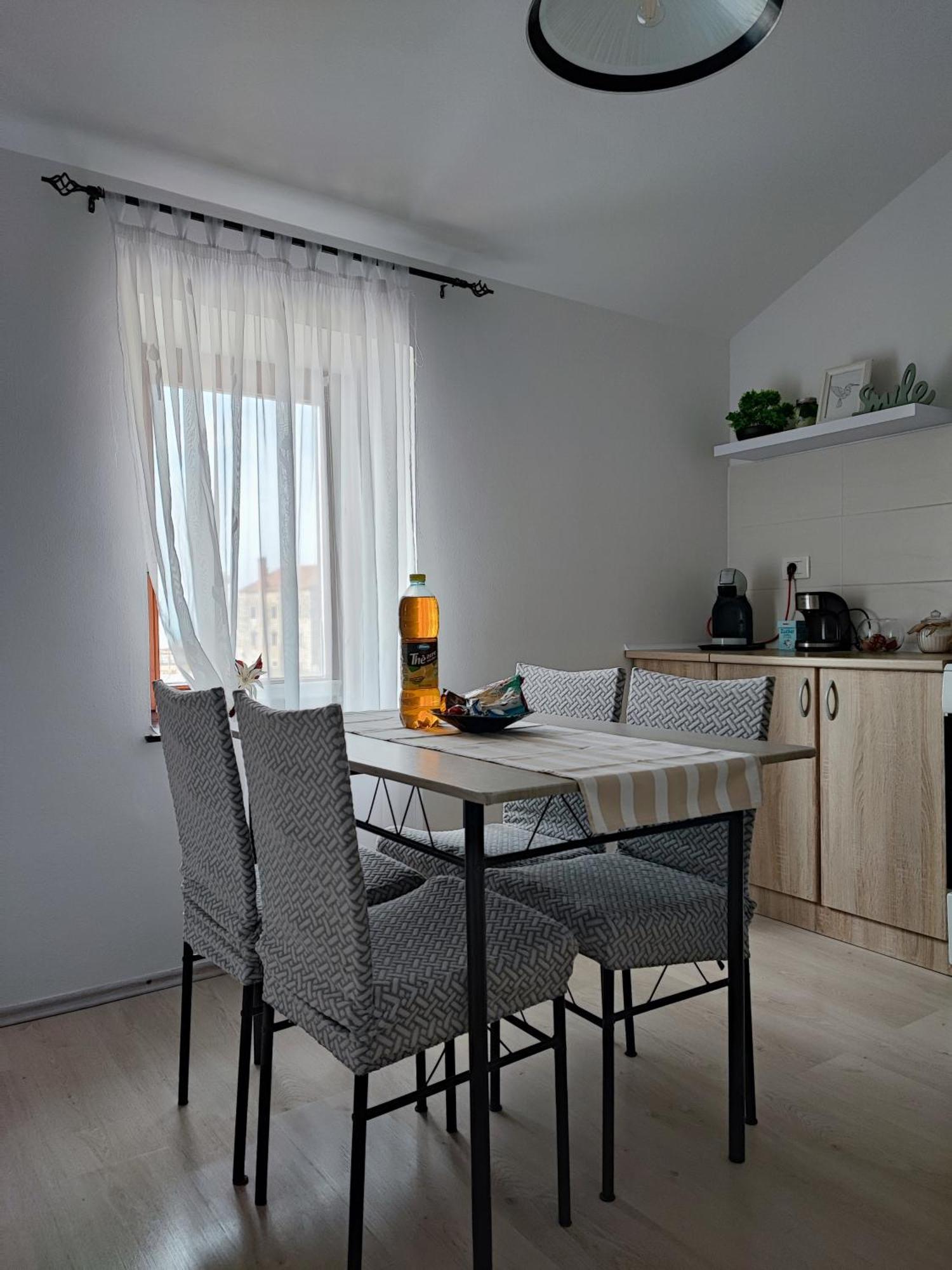 Apartment Nika Umag Extérieur photo